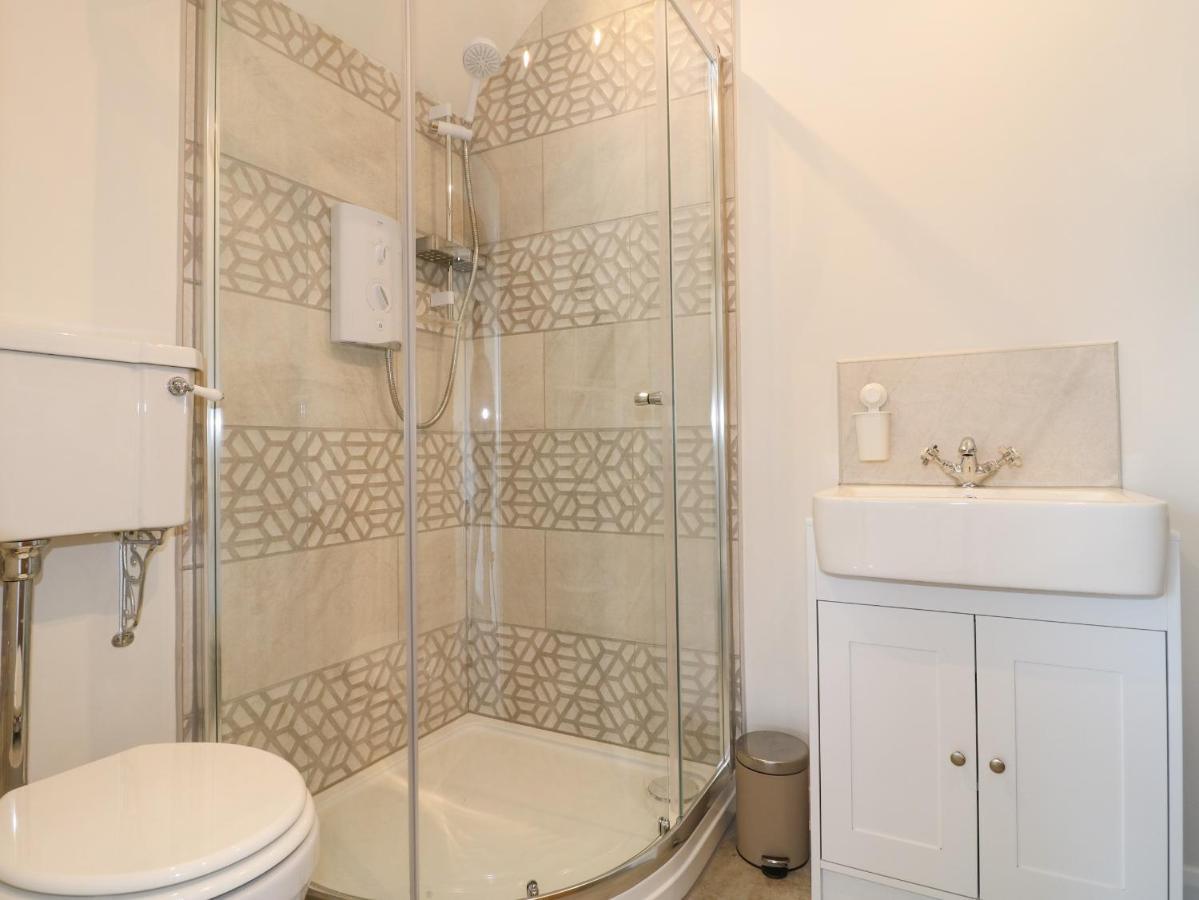 Villa Cuckoo Nest Chesterfield Exterior foto